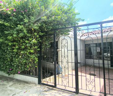 Jal., Calle Miguel Ramos Arizpe, Guadalajara - Photo 1