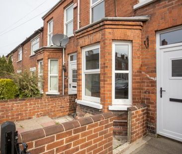 99 Donnybrook Street, BT9, Belfast - Photo 2