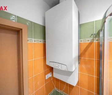 Pronájem bytu 1+kk v ulici Jungmannova v Unhošti - Photo 4