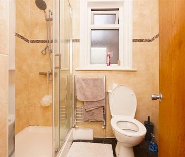 1 bedroom in a house share to rent - Photo 6