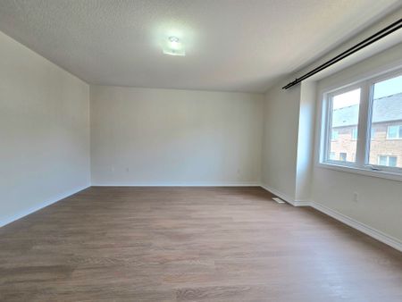 For Lease - 703 Hammersly Boulevard, Markham, Ontario - Photo 2