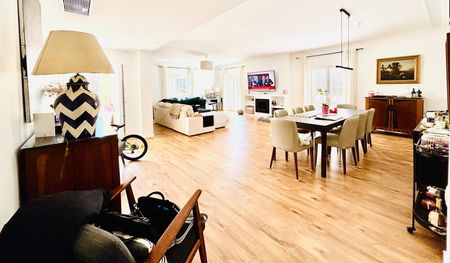 Fully Furnished 4-Bedroom Apartment with spacious terrace - Photo 2