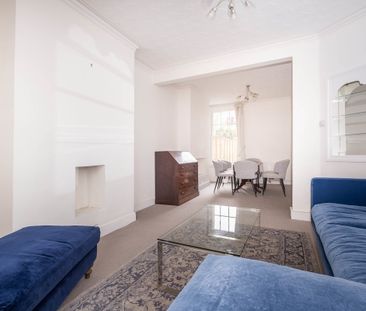 4 bedroom terraced house to rent - Photo 3