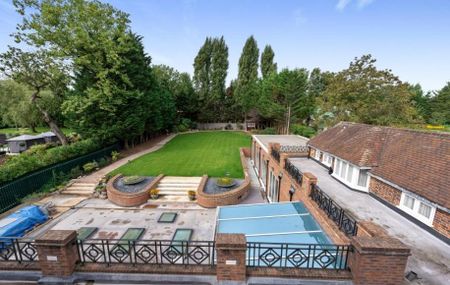 8 bedroom detached house to rent - Photo 5