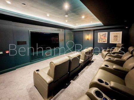 Exploration Way, Slough, SL1 - Photo 2