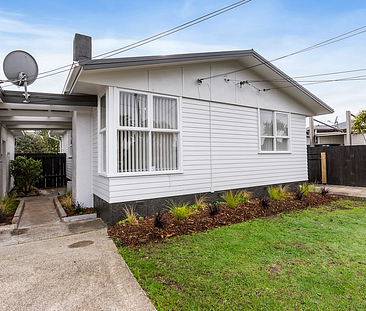 Newly renovated 3-bedroom home! - Photo 1