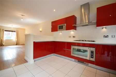 3 bedroom terraced house to rent - Photo 5