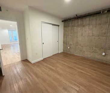 The Shuffle — 205 - Photo 3