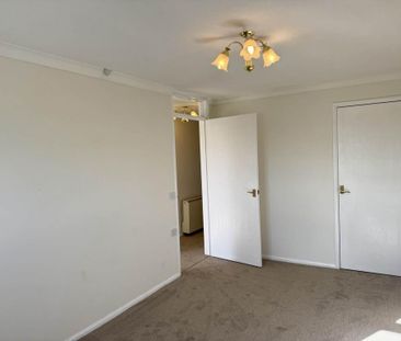 1 bedroom retirement property to rent - Photo 3