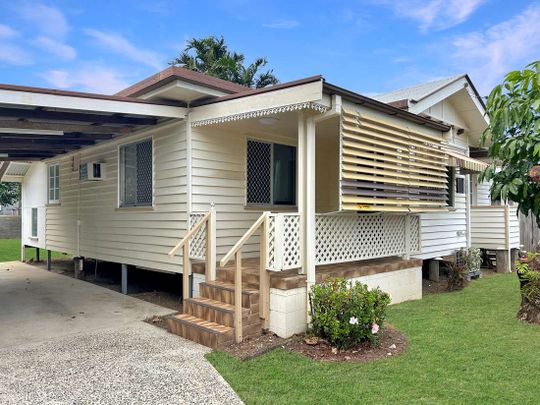 Low Set Queenslander located in Manunda - Photo 1