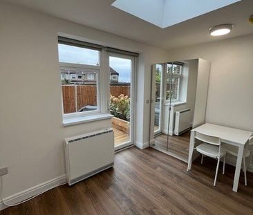 Studio Flat, Ovesdon Avenue, HA2 - Photo 4