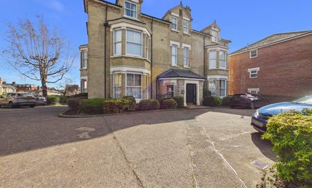 Oxford Court, Colchester - Photo 5