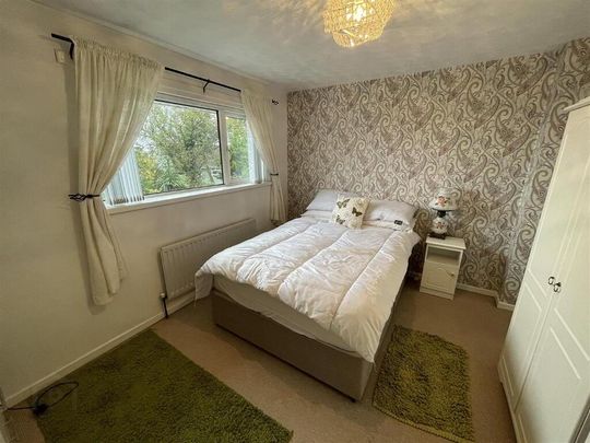 35 Glenalina Park, Belfast, BT12 7LD - Photo 1