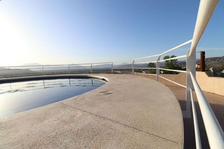 Luxury Villa for rent in Alhaurín el Grande, Andalusia - Photo 2