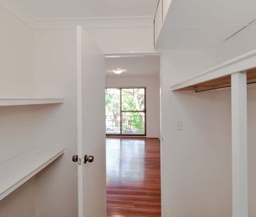 Large 2 Bedroom Apartment with Timber Flooring! - Photo 4