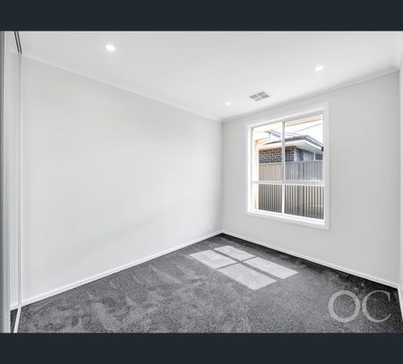 13 Seaview Esplanade, Moana, SA 5169 - Photo 2