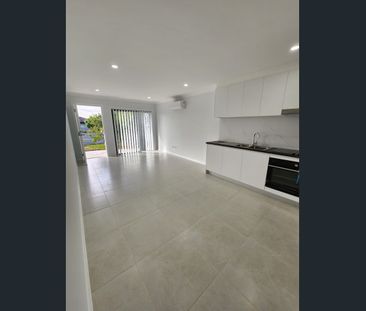 Recently Built, Fully Equipped Granny Flat with Lock-Up Garage! - Photo 6