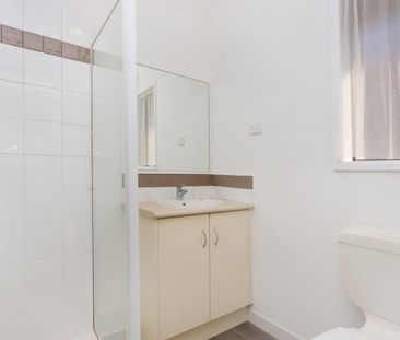 11 Meadow Glen Drive, Melton West, Vic 3337 - Photo 4