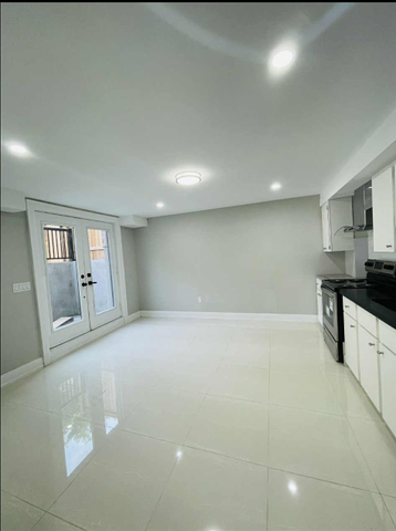 For Lease - 43B Park Street Unit# Bsmt, Toronto, Ontario - Photo 4