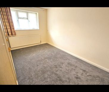 1 Bed Flat, Leeside Crescent, NW11 - Photo 2