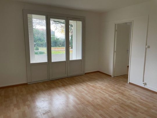 Location Appartement 4 pièces 68m² VAULX EN VELIN 69120 - Photo 1