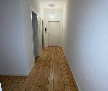 Erstbezug nach Kernsanierung – Traumhafte 3-Zimmer-Wohnung mit groß... - Photo 1