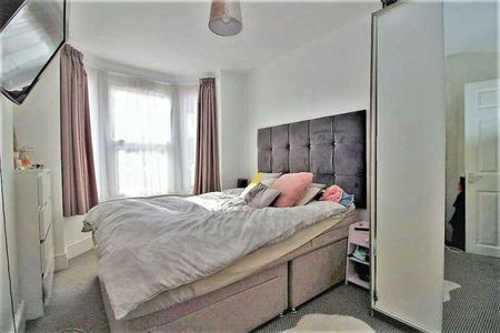 Bedroom House - Dorset Street, Reading, RG30 - Photo 4