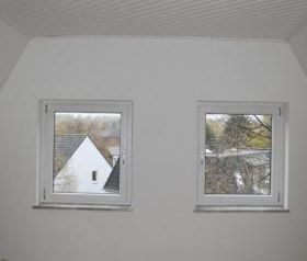 Dachgeschoss-Schätzchen in Resse: 4 Zimmer, Küche, Diele, Bad und "... - Photo 6