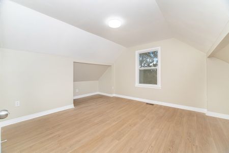 For Lease - 983 Cleta Street, Burlington, Ontario - Photo 5