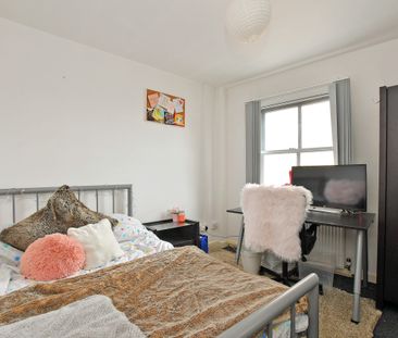 4 bedroom apartment to rent West Street, Sheffield, South Yorkshire... - Photo 4