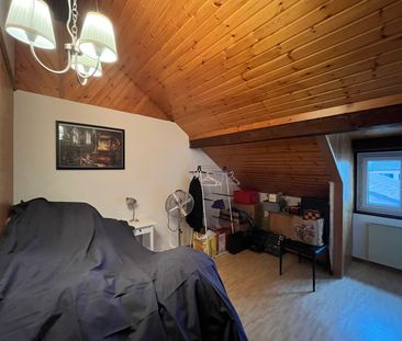 Appartement de 4 pièces dans les combles - Photo 2