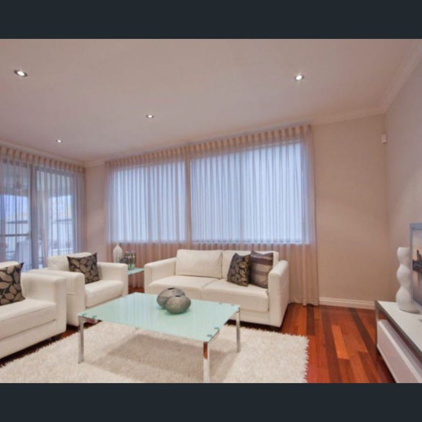 Ocean Views. - Photo 1