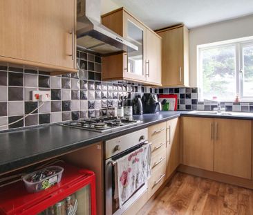 2 bedroom property to rent - Photo 1