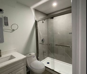 For Lease - 25 Giza Crescent Unit# Lower, Brampton, Ontario - Photo 4