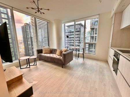 For Lease - 35 Mercer Street Unit# 2614, Toronto, Ontario - Photo 2