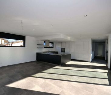 Spacious 4.5-room apartment with terrace near the golf course and t... - Foto 3