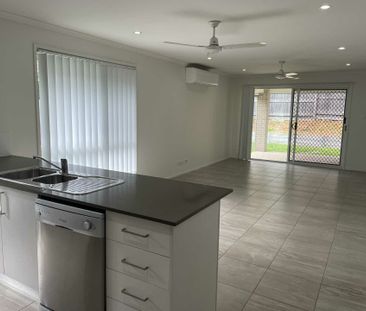 Spacious 4-Bed Family Home in Holmview | Air-Con & Modern Living - Photo 2