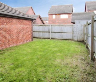 3 bedroom semi-detached house to rent - Photo 5