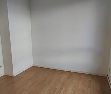 Location Appartement 2 pièces 58m² ELBEUF 76500 - Photo 1