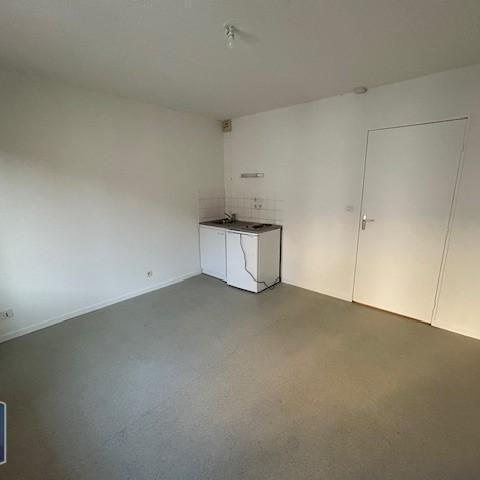 Location Appartement 1 pièce 21m² CLERMONT FERRAND 63000 - Photo 1