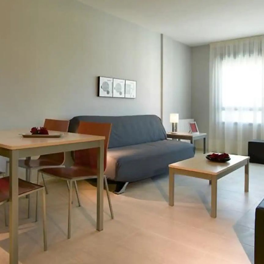 Piso de alquiler en Calle Patrocinio de Biedma, 4, El Valle - Universidad - Foto 1