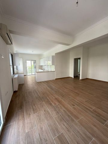 Μονοκατοικία για ενοικίαση Κέντρο (Νέα Σμύρνη) - Φωτογραφία 3
