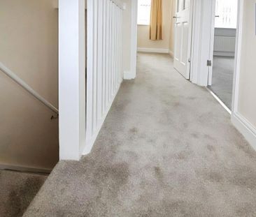 3 bedroom terraced house to rent - Photo 5