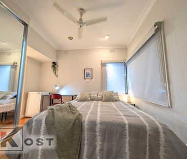 Blackburn South - Photo 6