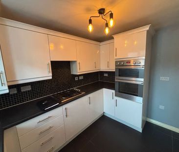 Grenadier Drive, Lower Stoke - Photo 4