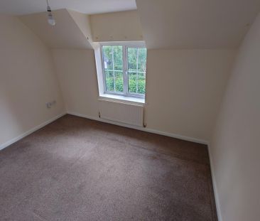2 bedroom coach house to rent - Photo 6
