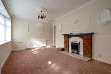 3 bedroom end of terrace house to rent - Photo 4