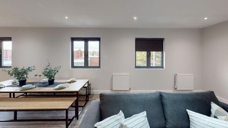 2 bedroom flat to rent - Photo 2