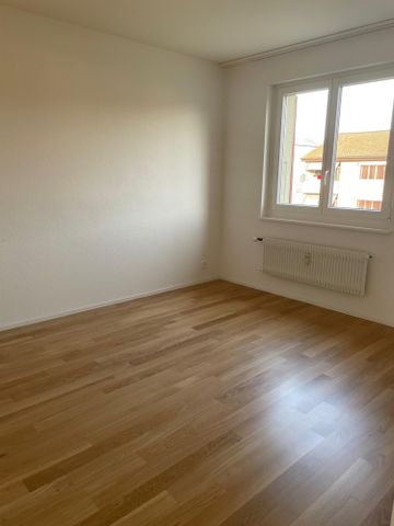 3.5 Zimmer, 67 m², 2. Stock - Foto 2