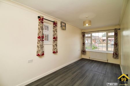 4 bed Detached in Church Lane , Colchester, CO3 4AF - Photo 2